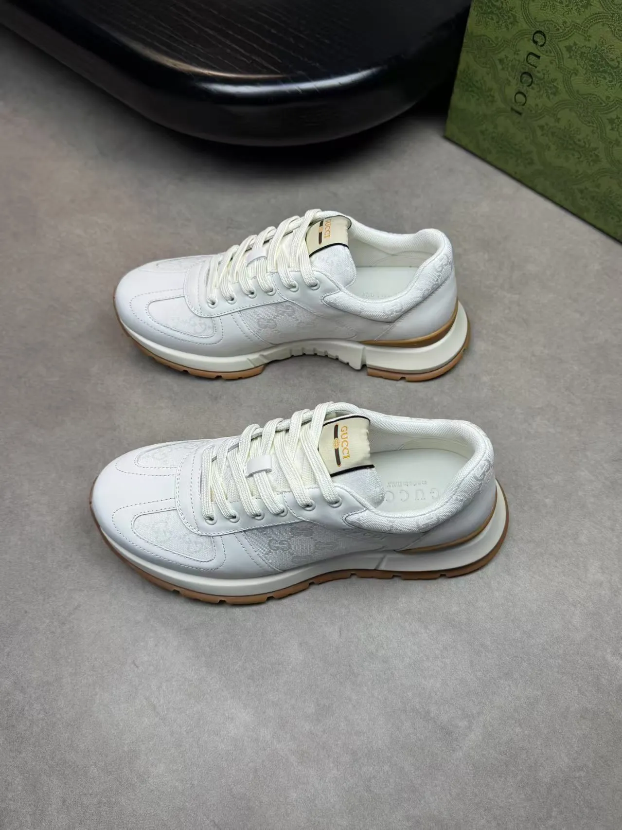 Factory price: 460💰Gucci new men's shoes GUCCI [Lightning] latest shoes are shipped. Original quality, fashionable, made of special materials, sheepskin lining, brand new packaging. The foot feels super comfortable and the workmanship is impeccable. Size: 38-45, Dingyi 45